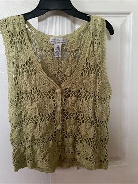Sophisticated Crochet Button-Front Camisole - Light Olive